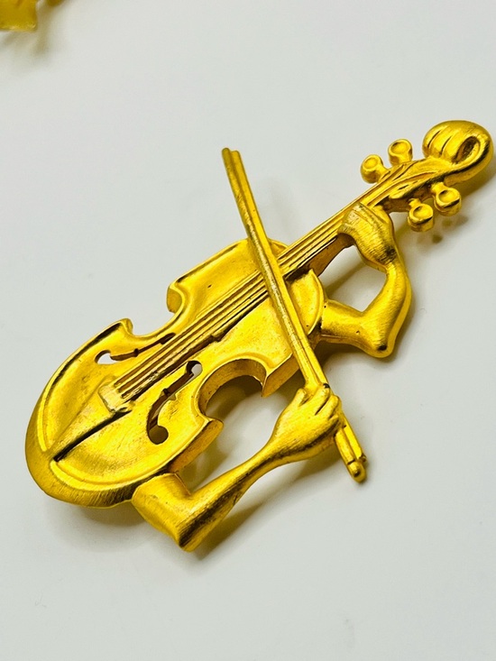 Vintage signed JJ Jonette Jewelry Gold tone Violin Brooch - Picture 2 of 4